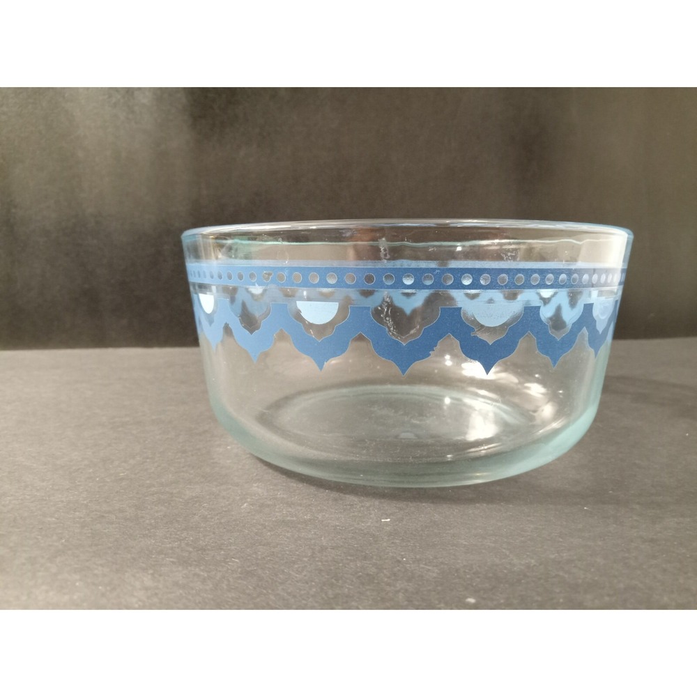Pyrex 7201 Santorini Sky 1qt 6in Round Glass Blue Clear Bowl Made In USA No Lid